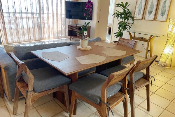 dining table comfortably seats four