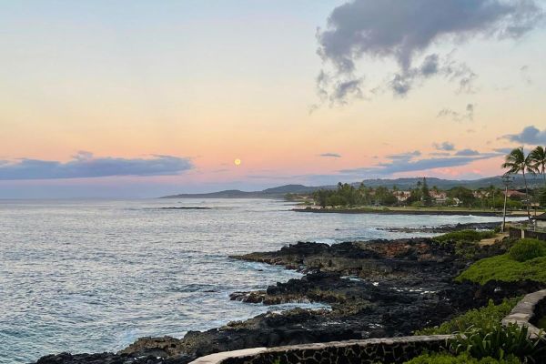 oceanfront sunset at poipu shores